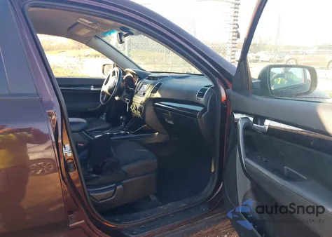 2014 Kia Sorento Lx from USA, damaged, VIN 5XYKT4A61EG468931